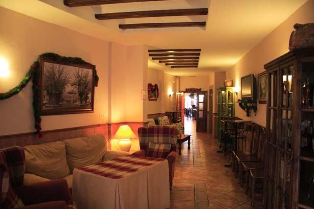 Hotel Patri Huéscar 外观 照片