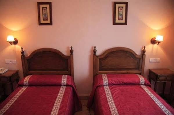 Hotel Patri Huéscar 外观 照片
